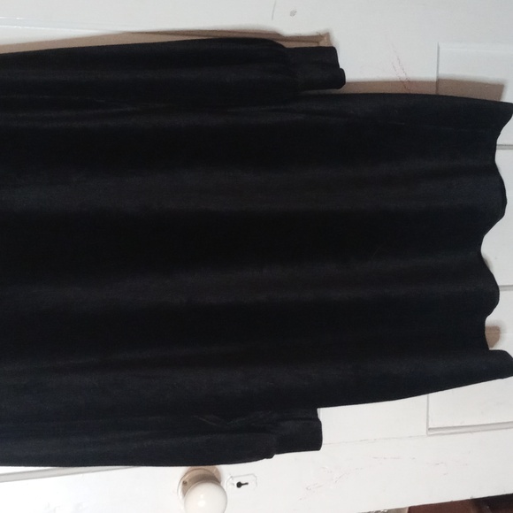 CHETTA B SOFT BLACK DRESS - Picture 6 of 9